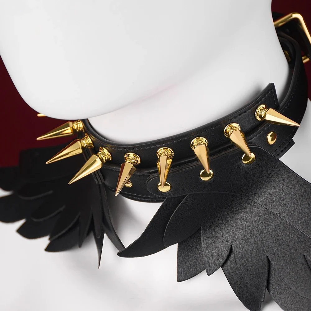 Angel Wings Leather Collar Suitable for Adult Roleplay. Available in Two Colors Also Suitable for Beginners