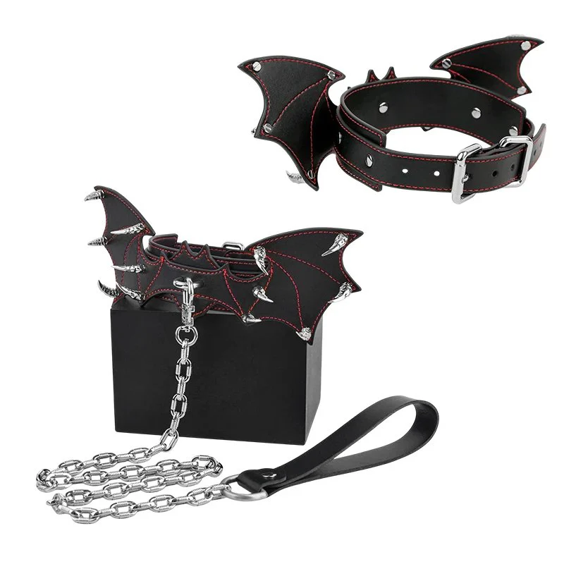 Dark Night Bat Collar Adult Novelty Toy for Christmas Roleplay Soft Leather Collar Two Colors Available