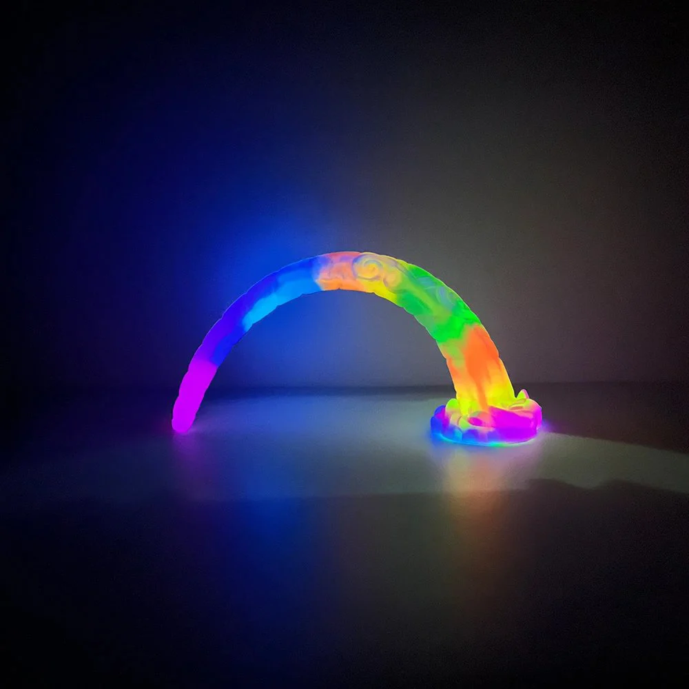 Super Long Glow in Dark Penis Silicone Flexible Curved Unicorn Realistic Dildos Anal Plug with Suction Cup for Women