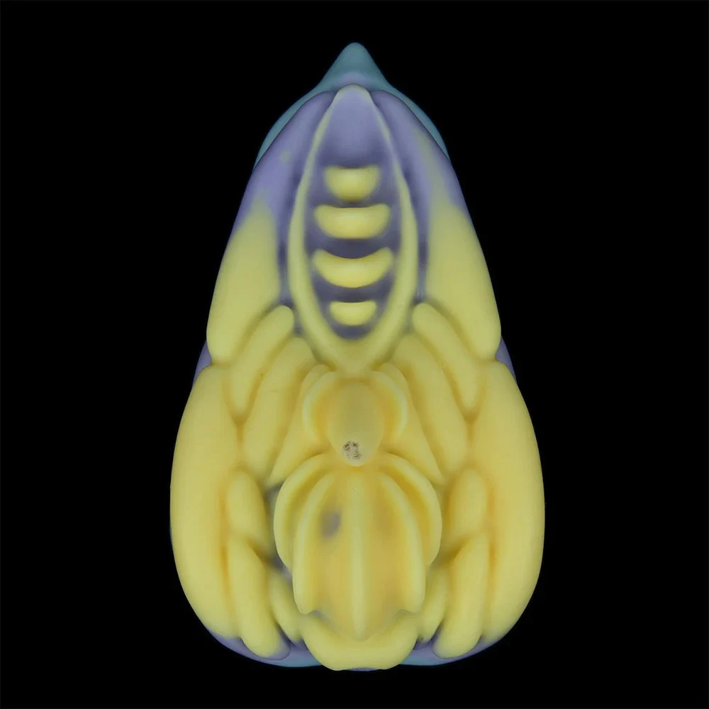 QINZ Launch New Product Oil Candle Low Temperature love Candles for Couples Romantic Wax Play Sex Toys for Men and Women