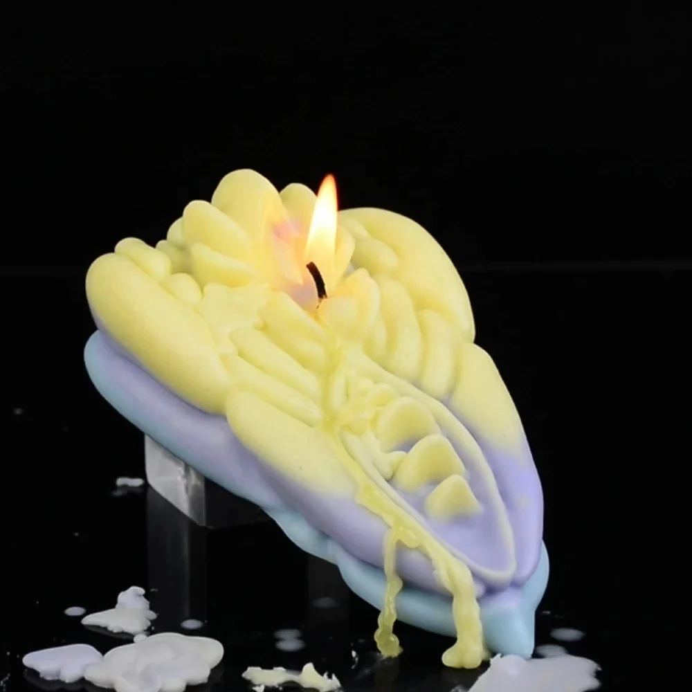 QINZ Launch New Product Oil Candle Low Temperature love Candles for Couples Romantic Wax Play Sex Toys for Men and Women