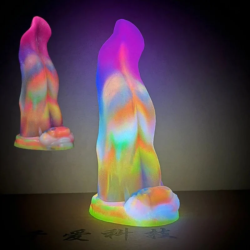 Platinum Silicone Artificial Monster Wolf Tongue Penis Safety Luminous Dildo Glow in the Dark Dildo for Her